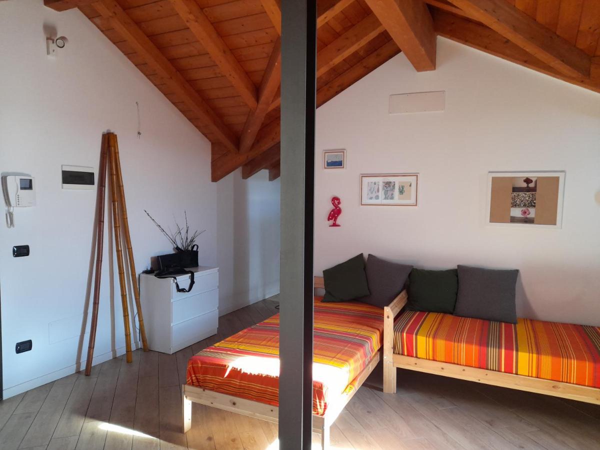 A Casa Di Sole Lägenhet Arese Exteriör bild