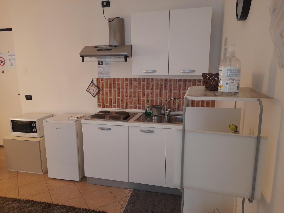 A Casa Di Sole Lägenhet Arese Exteriör bild