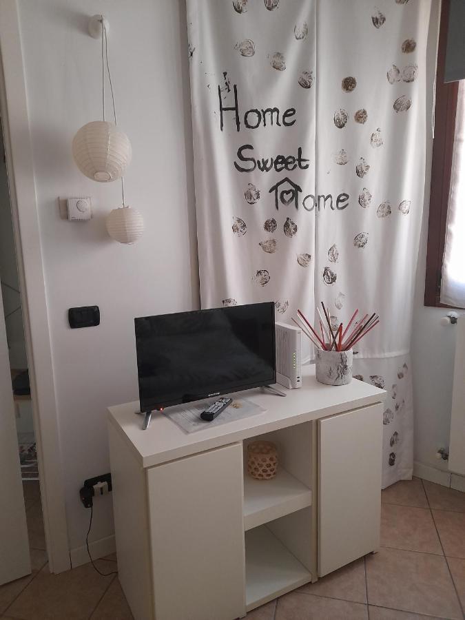 A Casa Di Sole Lägenhet Arese Exteriör bild