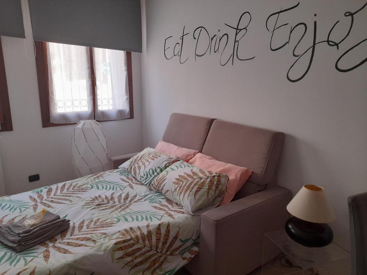A Casa Di Sole Lägenhet Arese Exteriör bild
